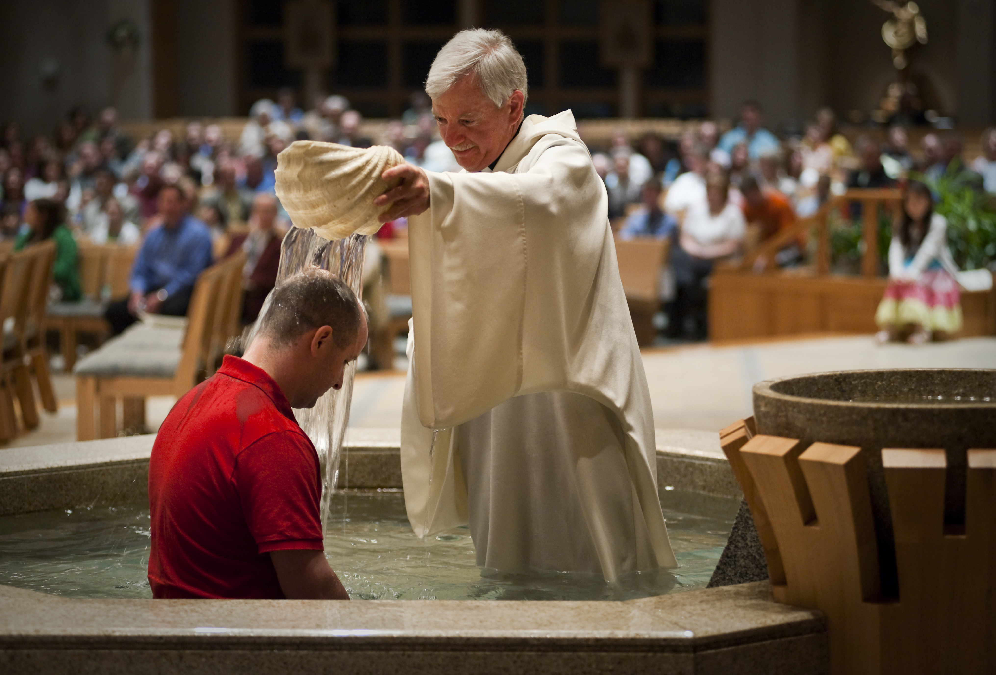 Католицизм обряды. Католическое крещение Господне (Baptism of the Lord). Крещение в католицизме. Крещение у католиков. Крещение в католической церкви.